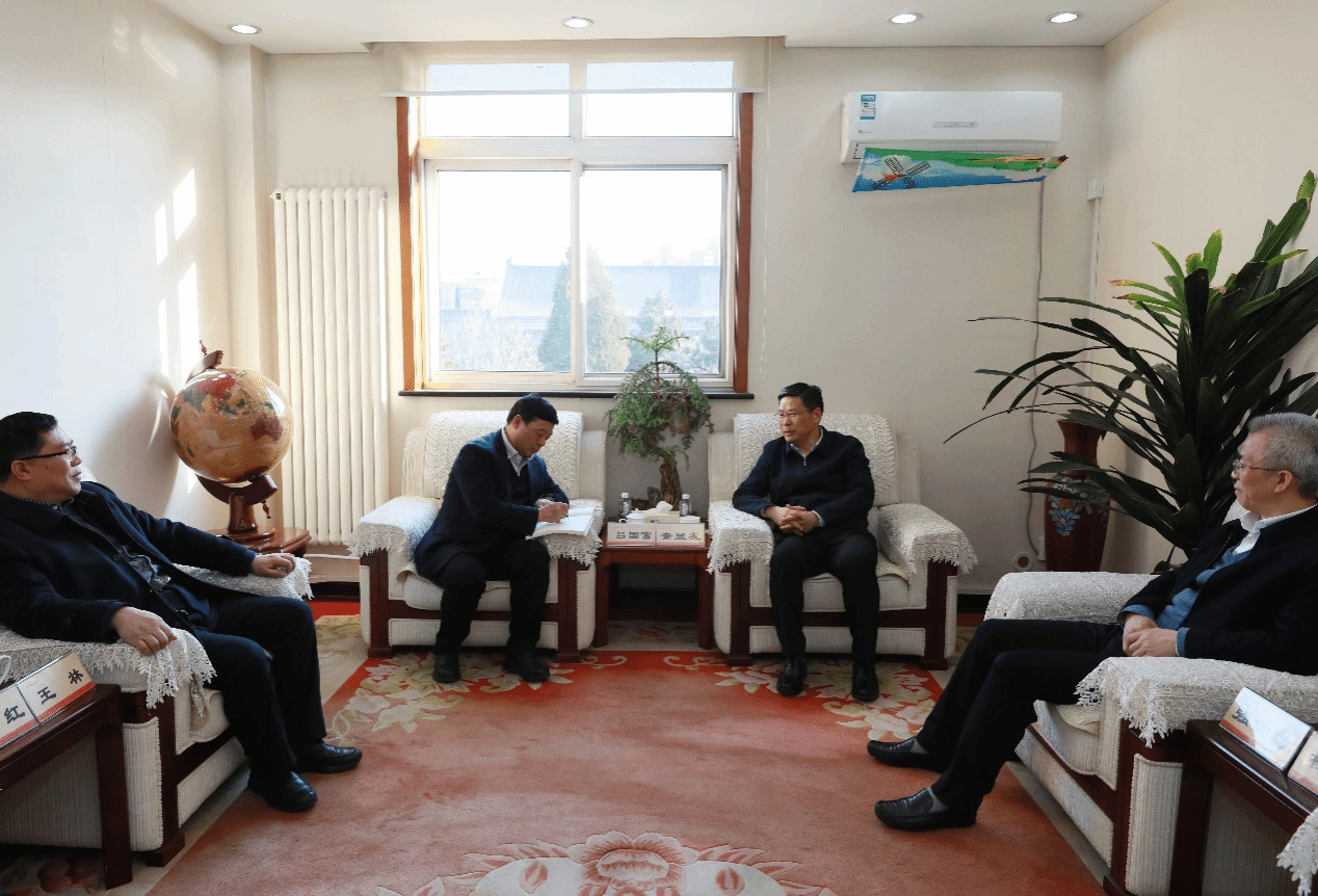 貴州民族大學(xué)黨委書(shū)記呂國(guó)富一行來(lái)訪